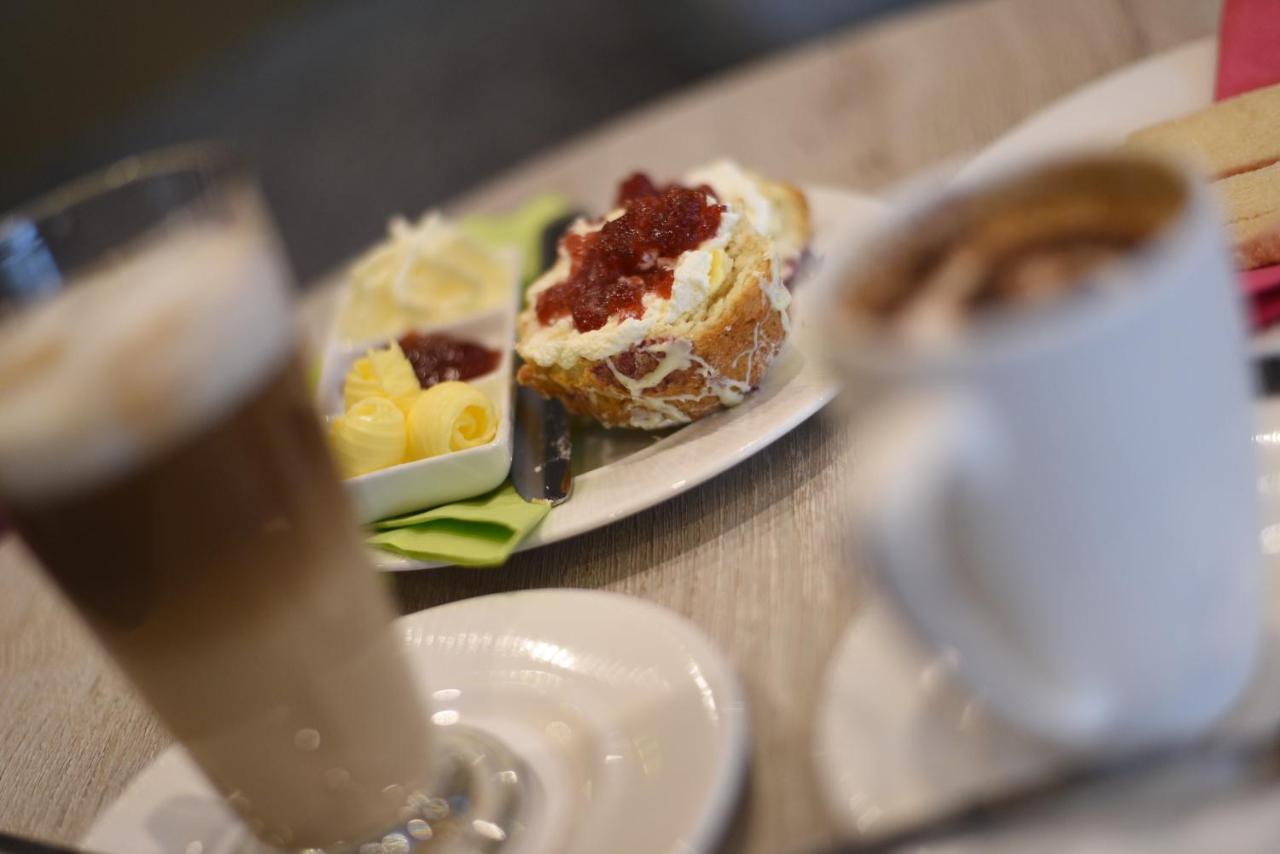 The Lodge Hotel Coleraine Ngoại thất bức ảnh
