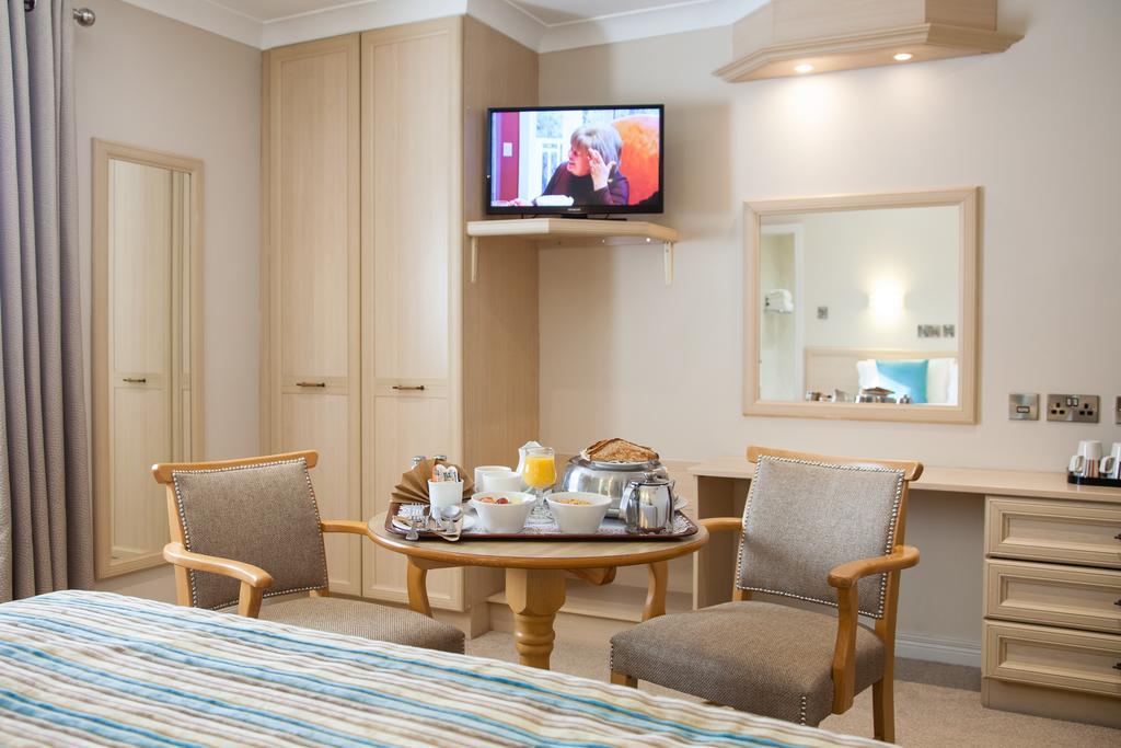The Lodge Hotel Coleraine Ngoại thất bức ảnh