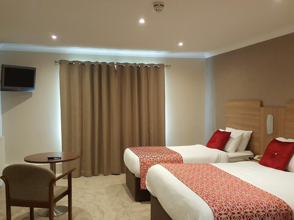 The Lodge Hotel Coleraine Ngoại thất bức ảnh