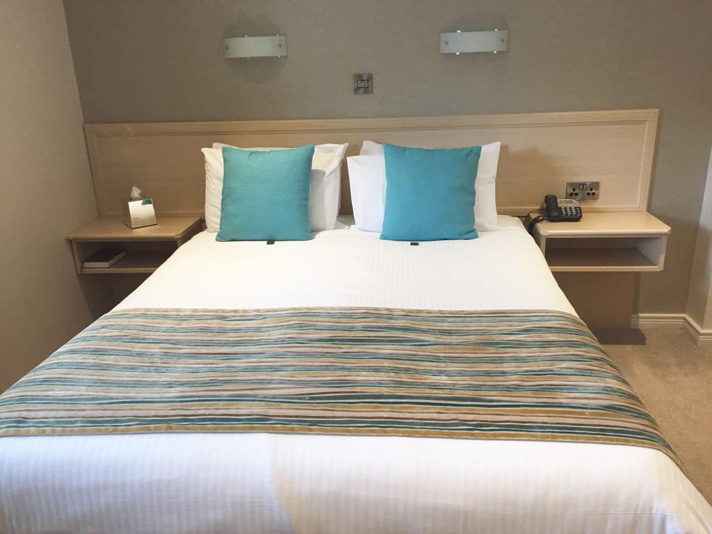 The Lodge Hotel Coleraine Ngoại thất bức ảnh