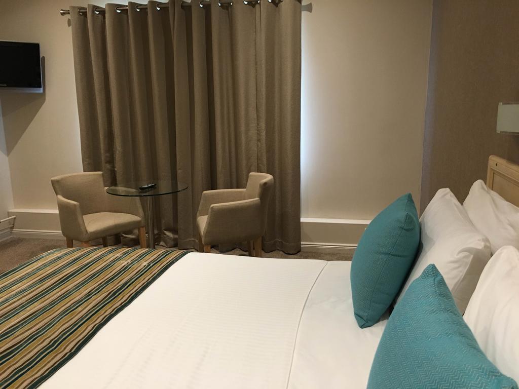 The Lodge Hotel Coleraine Ngoại thất bức ảnh